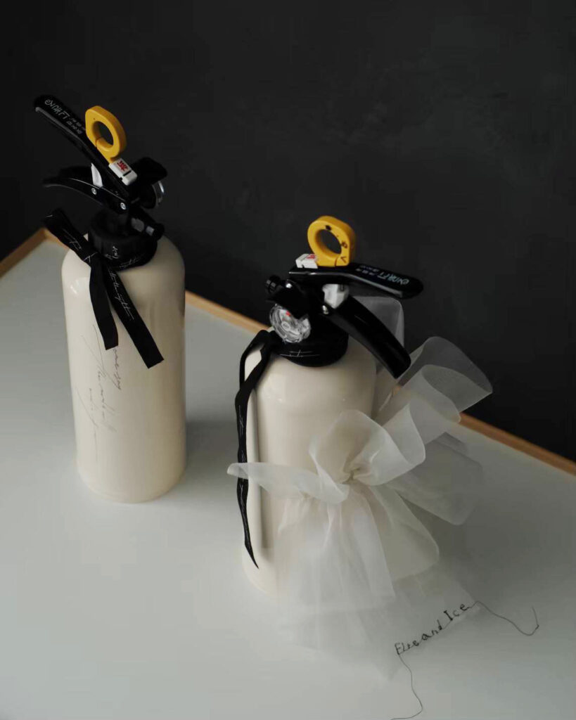 門井 里緒作品
Fire and Ice